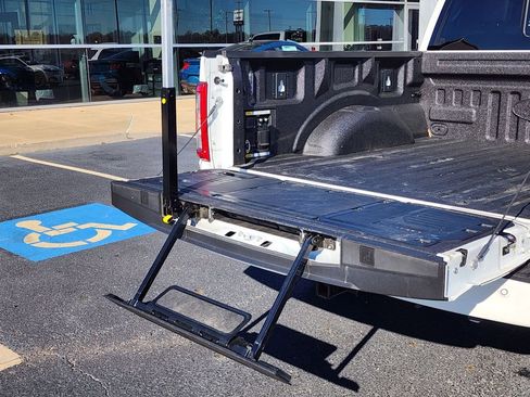 Used 2023 Ford F150 Limited image 30