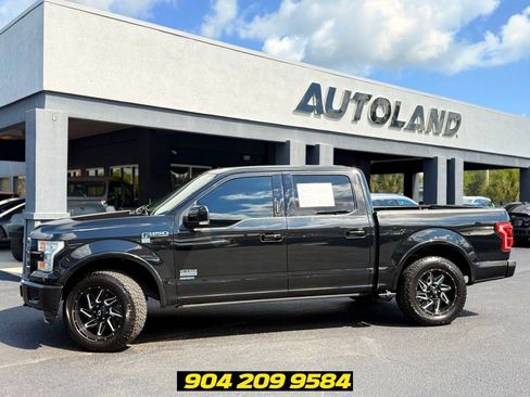 Used 2015 Ford F150 Lariat w/ Equipment Group 502A Luxury AWD/4WD image 4