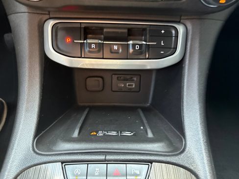Used 2020 GMC Acadia SLT w/ Driver Alert Package II AWD/4WD image 30