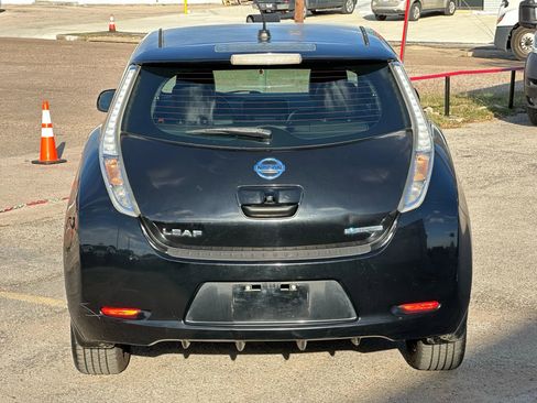 Used 2015 Nissan Leaf SL w/ Premium Package image 5