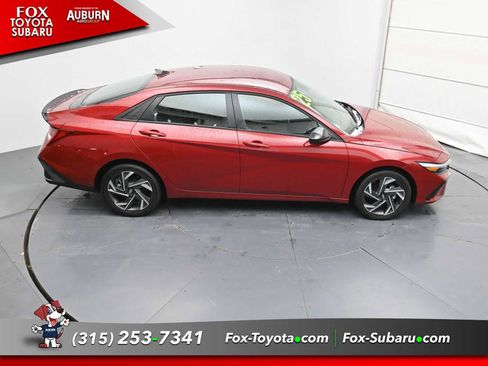 Used 2025 Hyundai Elantra SEL image 27