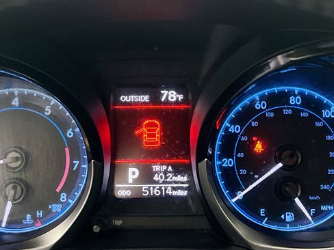 Used 2015 Toyota Corolla S FWD image 23
