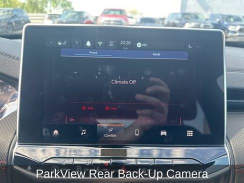 Used 2024 Jeep Compass Trailhawk w/ Trailhawk Convenience Group AWD/4WD image 16