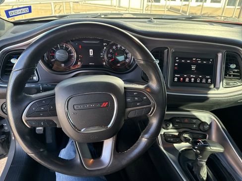 Used 2019 Dodge Challenger SXT w/ Blacktop Package image 10