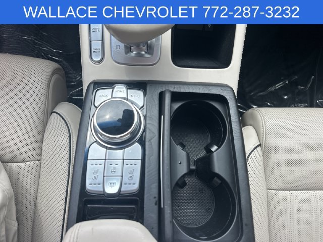 Used 2020 Genesis G90 3.3T Premium RWD image 16