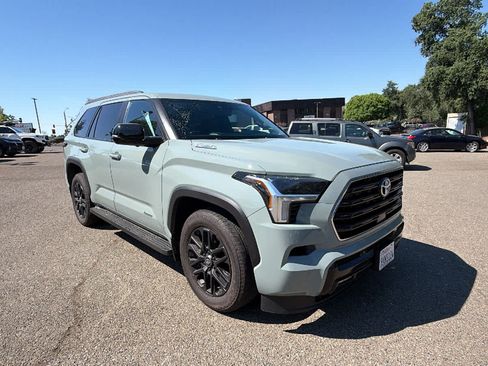 Used 2026 Toyota Sequoia Limited w/ Tow Technology Package AWD/4WD image 3