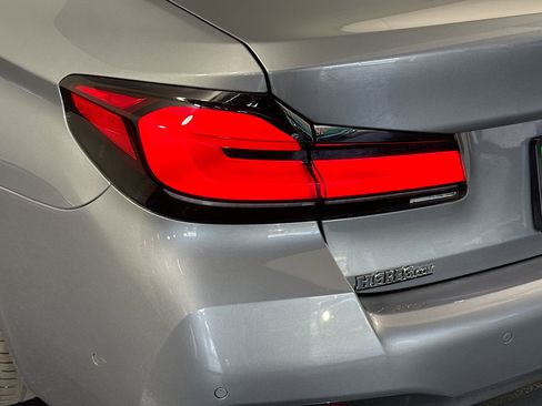 Used 2023 BMW 530e w/ M Sport Package image 36