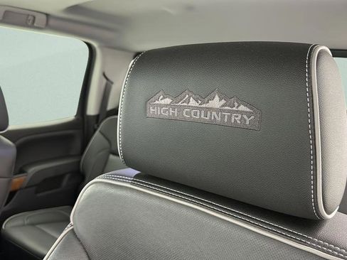 Used 2018 Chevrolet Silverado 1500 High Country AWD/4WD image 19