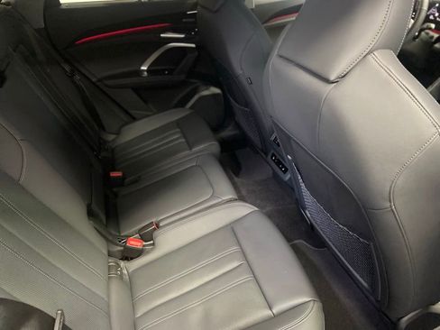 New 2025 Audi Q5 Prestige image 7