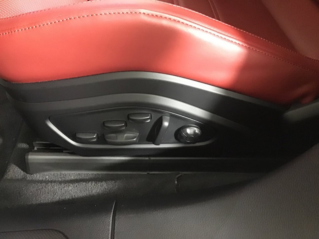 Certified 2026 Porsche Panamera GTS AWD/4WD image 30