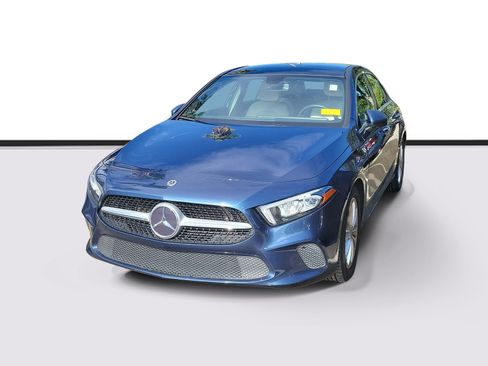 Used 2021 Mercedes-Benz A 220 image 3
