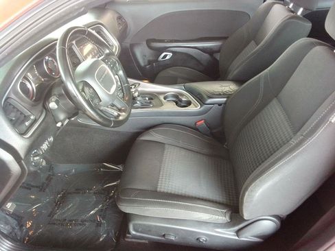 Used 2021 Dodge Challenger SXT image 14