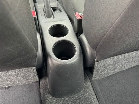 Used 2015 Nissan Versa S image 21