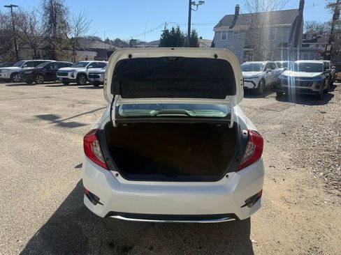 Used 2020 Honda Civic Touring image 4