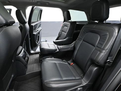Used 2025 Lincoln Aviator Reserve w/ Jet Appearance Package image 42