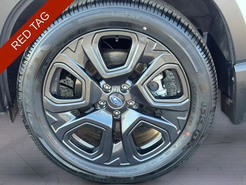 Used 2025 Subaru Ascent Bronze Edition w/ Onyx Package image 8