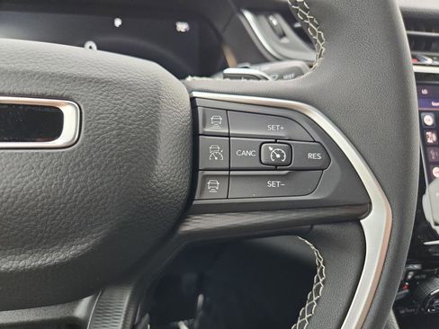 New 2025 Jeep Grand Cherokee Laredo X RWD image 24