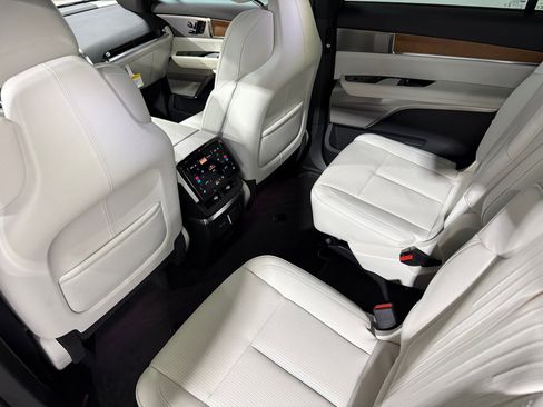 New 2026 Cadillac Vistiq Luxury AWD/4WD image 41