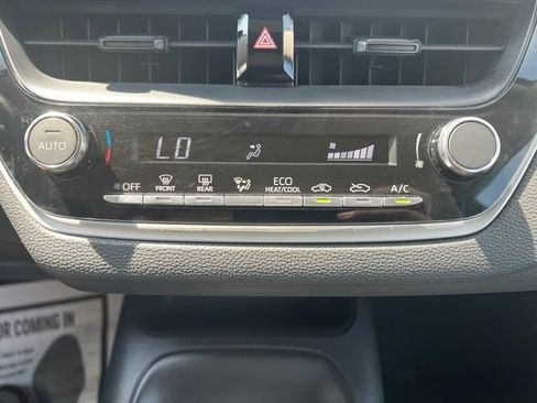 Used 2023 Toyota Corolla LE FWD image 18
