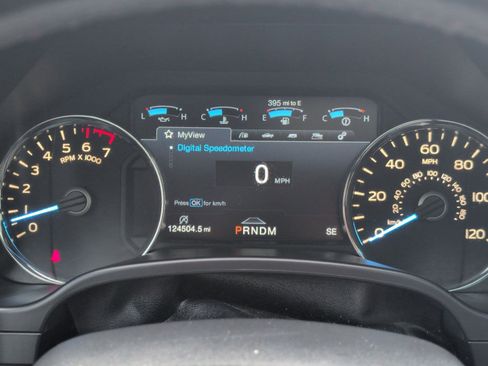 Used 2018 Ford F150 Platinum w/ Equipment Group 701A Luxury image 15