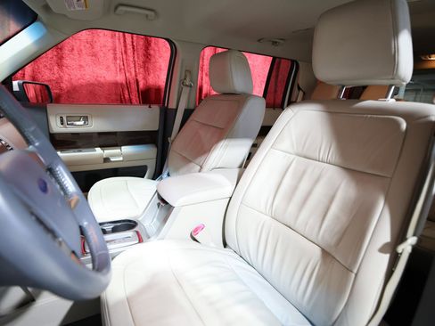 Used 2009 Ford Flex SEL AWD/4WD image 12