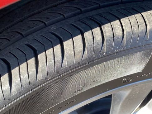 Certified 2023 Buick Envision Avenir image 23