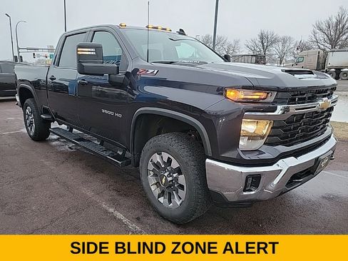 Used 2024 Chevrolet Silverado 3500 LT w/ All Star Edition image 9