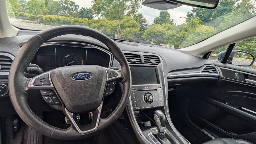 Used 2015 Ford Fusion Energi Titanium w/ Driver Assist Package FWD image 15