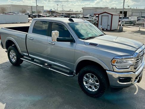 Used 2022 RAM 2500 Laramie w/ Chrome Appearance Group image 4