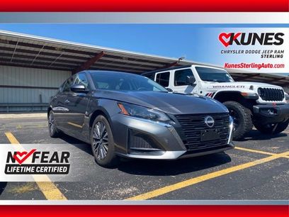 Used 2025 Nissan Altima 2.5 SV