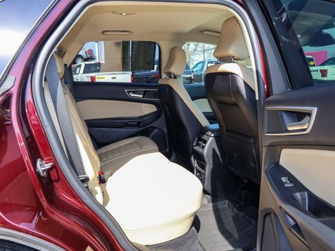 Used 2024 Ford Edge SEL w/ Convenience Package image 30