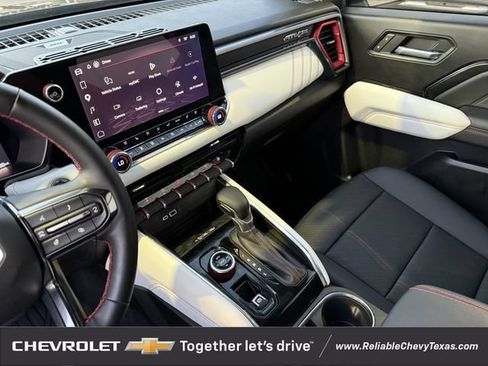 Used 2026 GMC Canyon AT4X w/ AT4X AEV Edition AWD/4WD image 19