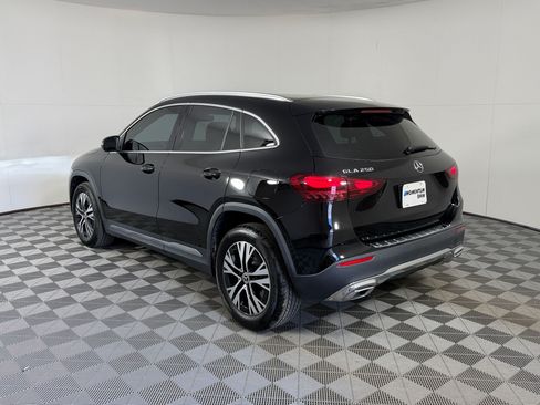 Used 2025 Mercedes-Benz GLA 250 image 3