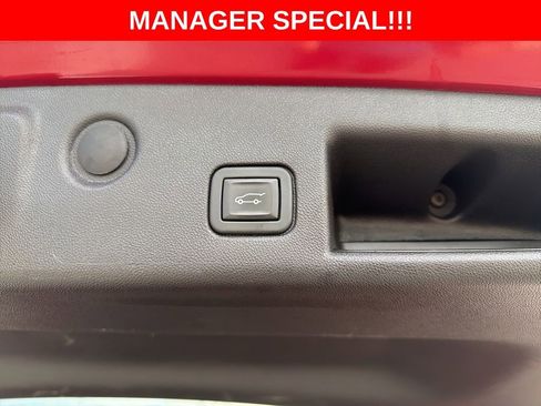 Used 2024 Chevrolet Equinox LT w/ LPO, Floor Liner Package FWD image 13