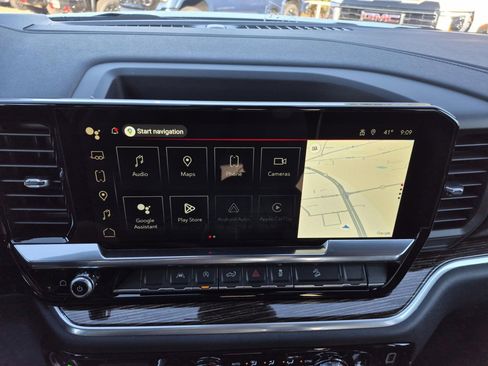 New 2026 GMC Sierra 1500 Elevation image 16