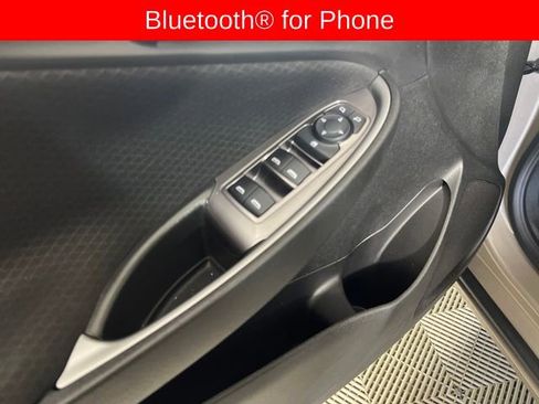 Used 2023 Chevrolet Malibu LT image 13