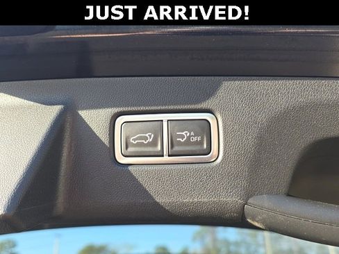 Used 2025 Kia Sorento EX image 8