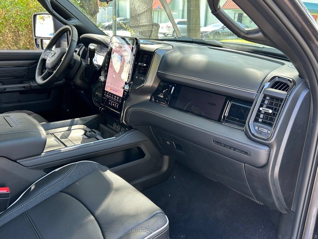 New 2026 RAM 3500 Limited AWD/4WD image 41