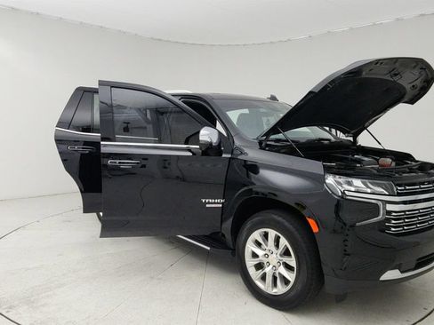 Used 2024 Chevrolet Tahoe Premier w/ Premium Package RWD image 9