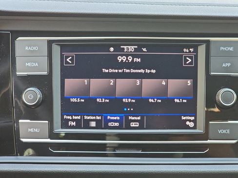 Certified 2024 Volkswagen Jetta Sport FWD image 20