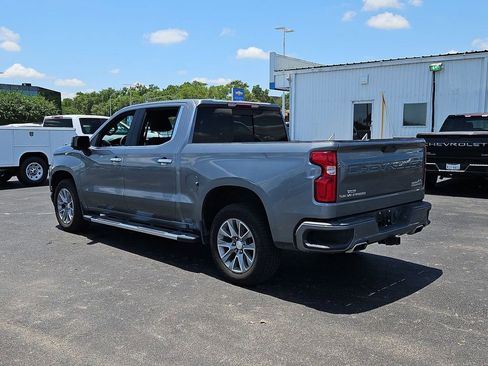 Used 2021 Chevrolet Silverado 1500 High Country w/ Safety Package II AWD/4WD image 4