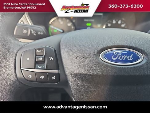 Used 2021 Ford Escape SE image 11