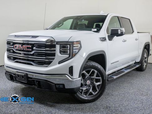 Used 2025 GMC Sierra 1500 SLT w/ SLT Premium Plus Package AWD/4WD image 3