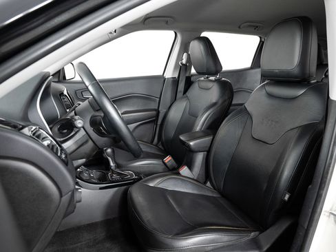 Used 2018 Jeep Compass Limited AWD/4WD image 15