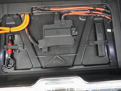 Used 2023 Porsche Panamera Turbo S image 82