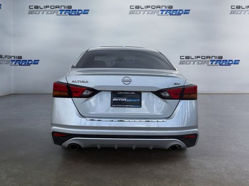 Used 2023 Nissan Altima 2.5 SV w/ SV Premium Package image 6