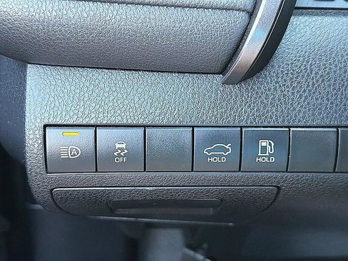 Used 2021 Toyota Camry XSE FWD image 21