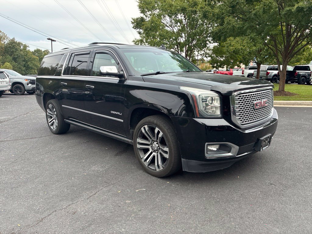 Used 2017 GMC Yukon XL Denali w/ Open Road Package AWD/4WD image 3