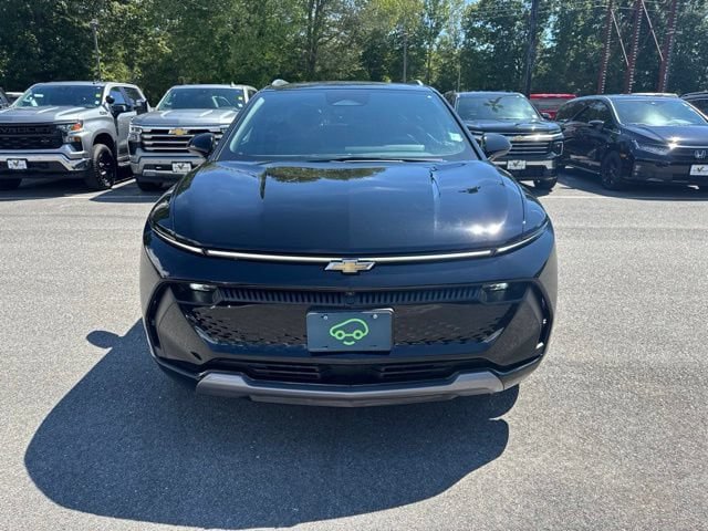 Used 2025 Chevrolet Equinox EV LT w/ Convenience Package FWD image 3