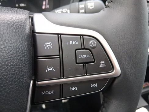 Used 2025 Toyota Grand Highlander AWD Hybrid image 22